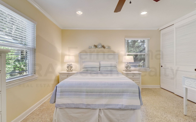223 Lighthouse Circle