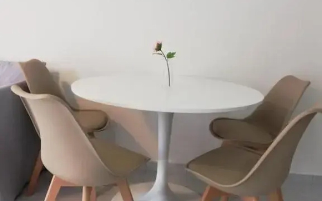Happy Rabbit 1