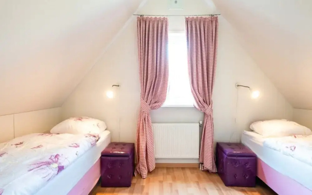 Holiday Home in Sint Maartenszee for 6