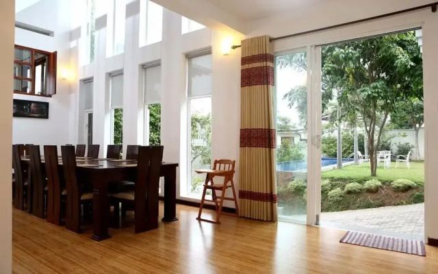 Colombo Center Point by City Hub