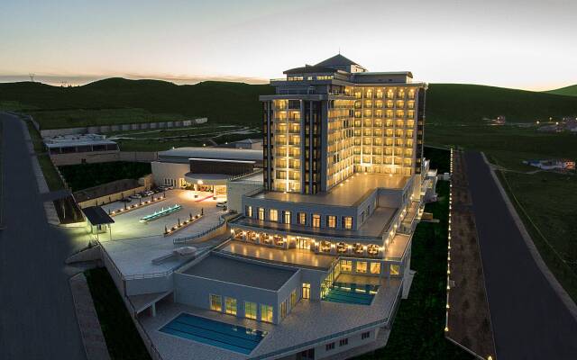 Alila Deluxe Thermal Hotel & Spa вид на фасад