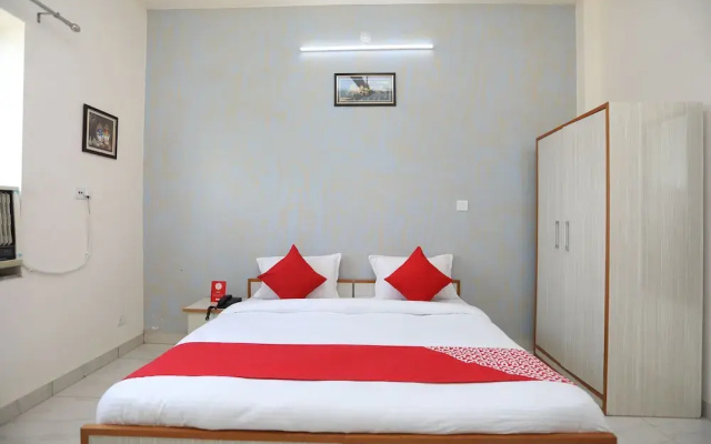 Shree Ram Palace By OYO Rooms