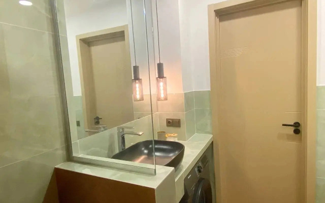 Апартаменты Stylish Studio Apartment in City Center