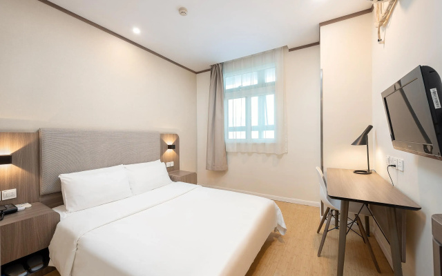 Hanting Hotel Shanghai Jufeng Road Metro Station