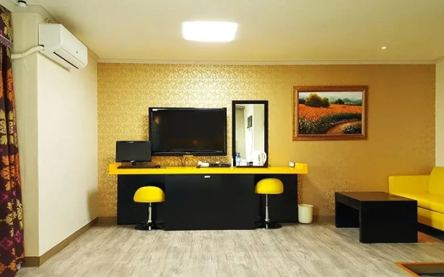 Sokcho Eastern Tourist Hotel