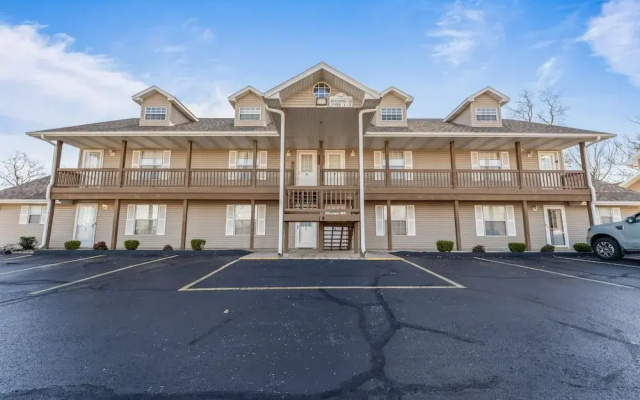 Dreamers Delight 2 Bedroom Condo by RedAwning