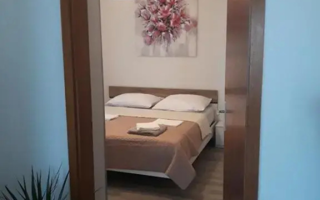 Apartment Lukrecija