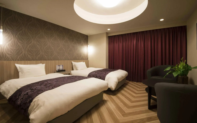 Reftel Osaka Itami Airport Hotel