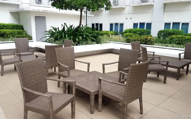 CondoDeal at Sea Residences