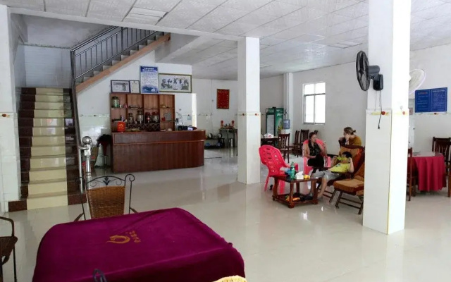MingShi Red Bean Restaurant HomeStay