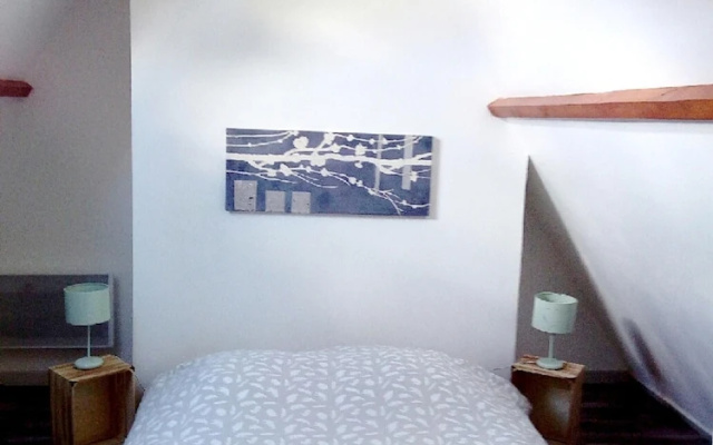 House With 2 Bedrooms in Épreville-en-lieuvin, With Enclosed Garden an