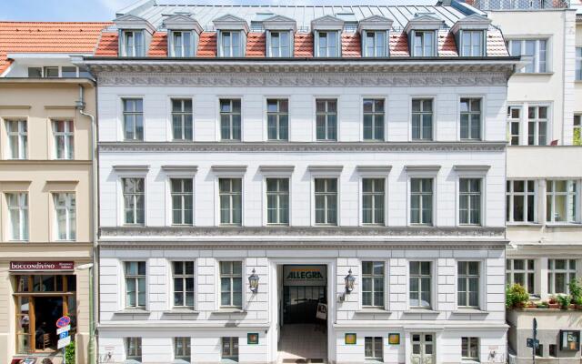 Hotel Allegra вид на фасад