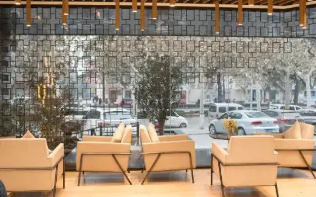 Yi Bao·Guan Zhi Hotel (Jiaozuo High-Speed Rail Station Branch)