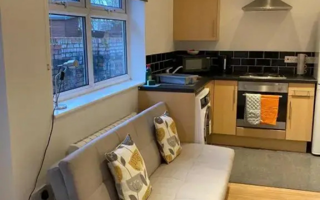 Kingsway Apartment