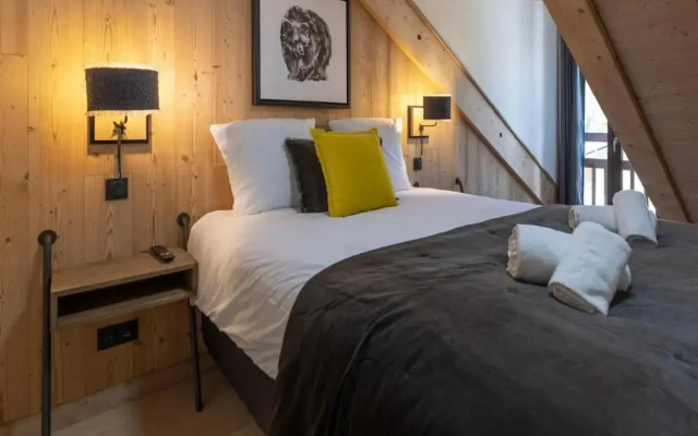 Chalet in Chantemerle With Sunny Ski Slopes