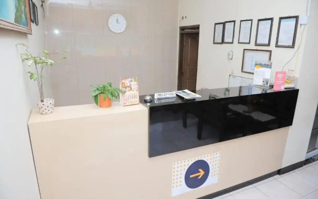 SPOT ON 2559 Hotel Handayani Syariah