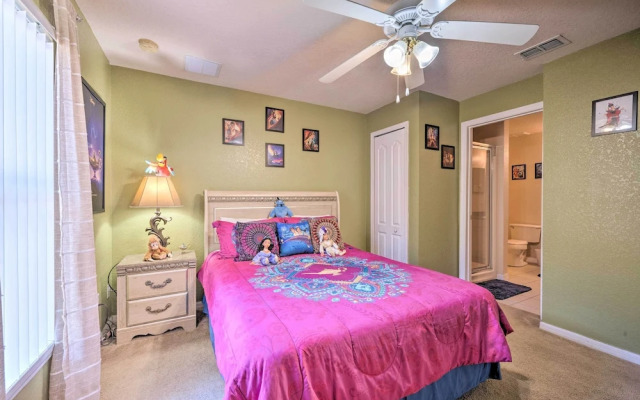 10 Mi to Disney + Heated Pool: Florida Abode!