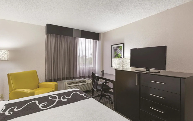 La Quinta Inn & Suites Minneapolis Bloomington West