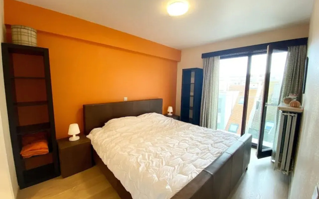 Waveside Corner Apartment