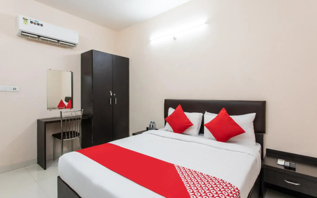 OYO 27654 Hotel Grand Valley