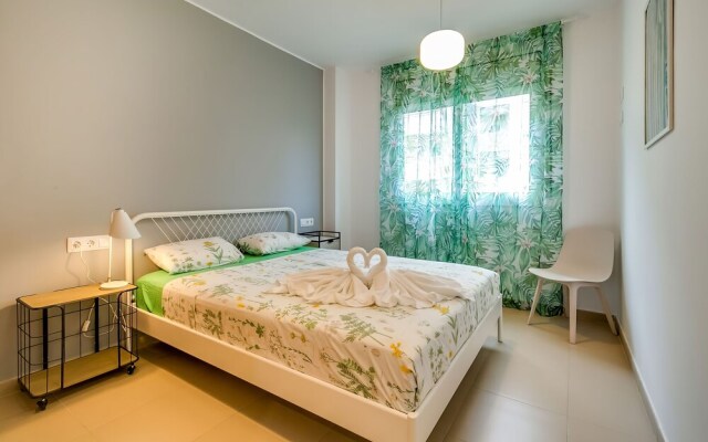 Отель Apartamento Vivalidays Alicia Испания, Льорет-де-Мар - отзывы, цены и фото номеров - забронировать отель Apartamento Vivalidays Alicia онлайн вид на фасад