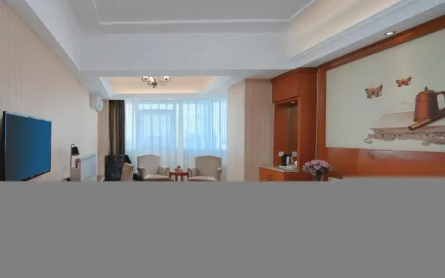 Vienna Hotel Shandong Zhangqiu Ancient City Baimaiquan