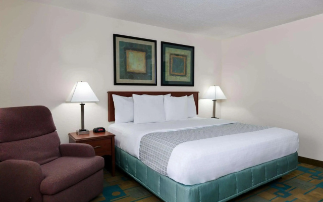 La Quinta Inn Chicago Willowbrook