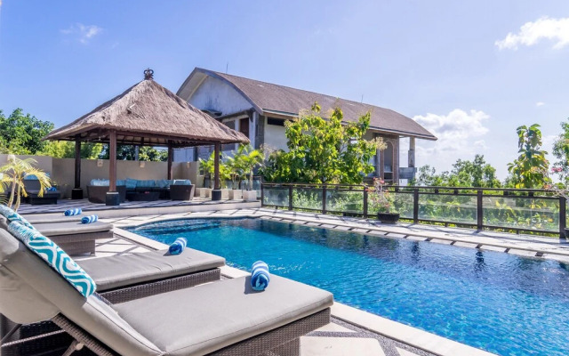 Royalty Villas - Adults Only
