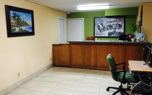 Arya Inn & Extended Stay