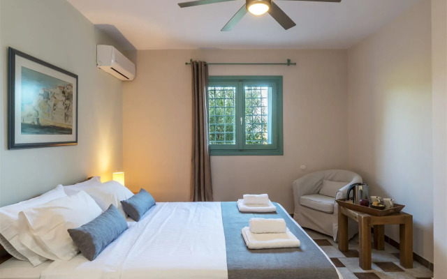 Electra Beachfront Villa