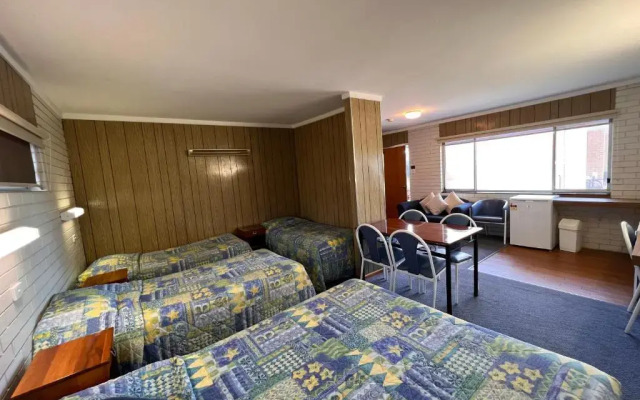 Sturt Motel