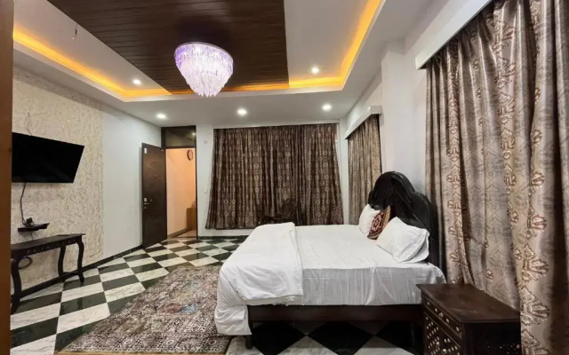 Vaaidehi Premium Stay