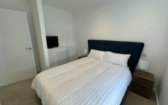 Cosy Modern Townhouse, 5mins to Tube, 02, Excel