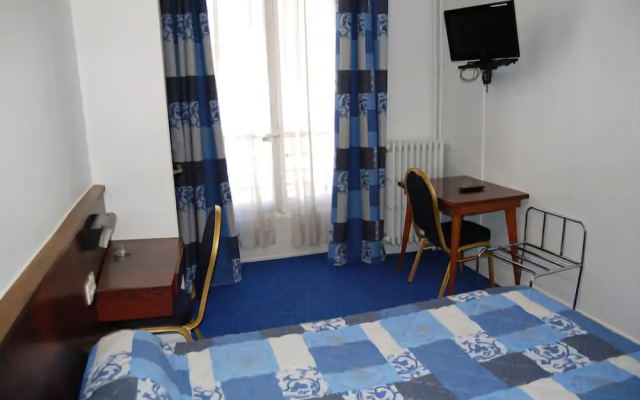 Touring Hotel