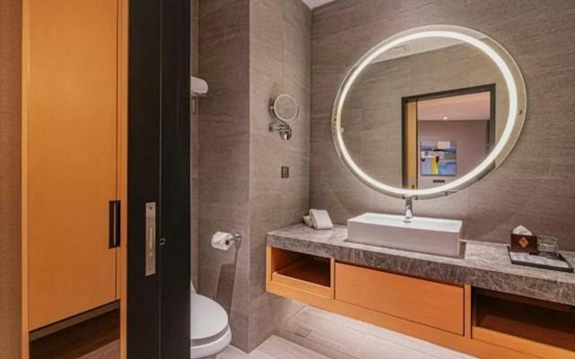 M World Hotel