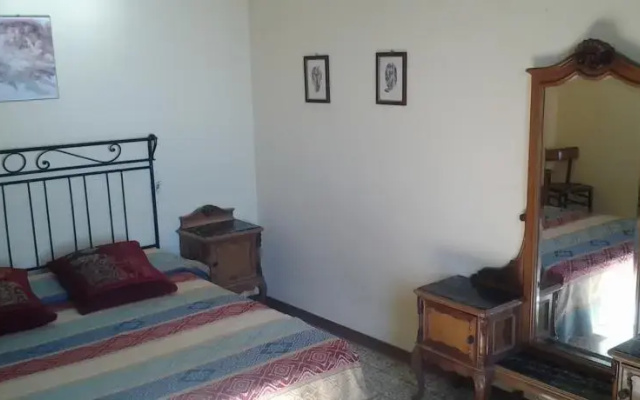 Casa Romenio