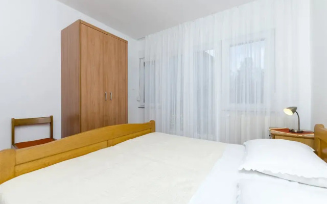 Apartments Karmela