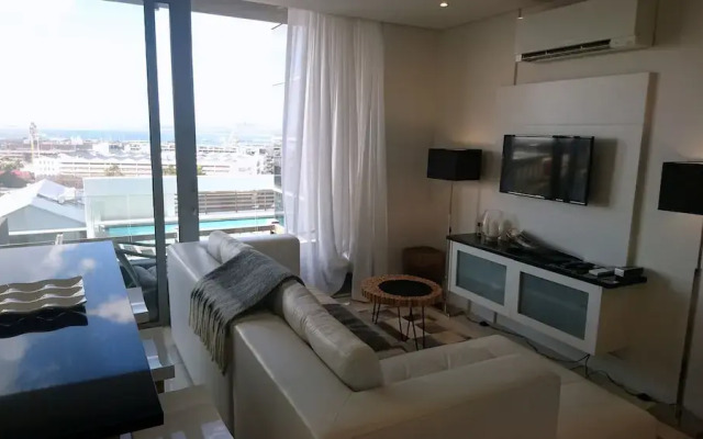 807 Mirage