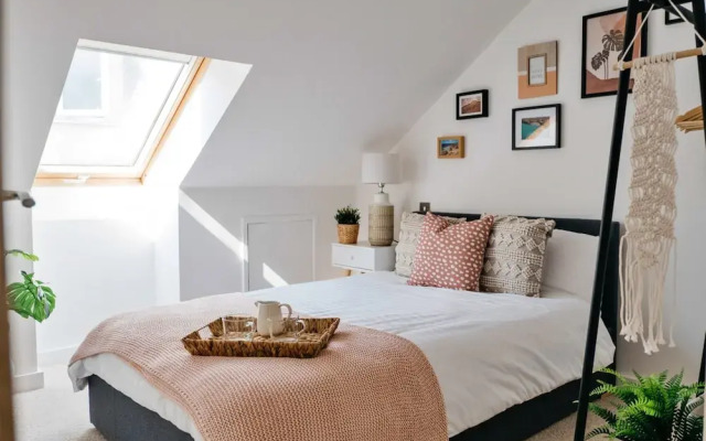 Stylish Apartment Near Newquay Beach, No Deposit