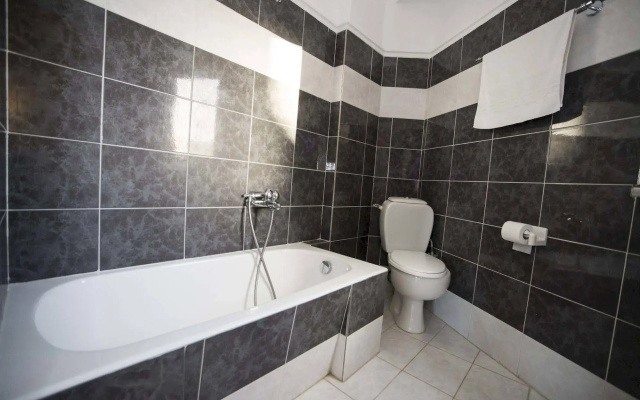 Eleftheria Hotel