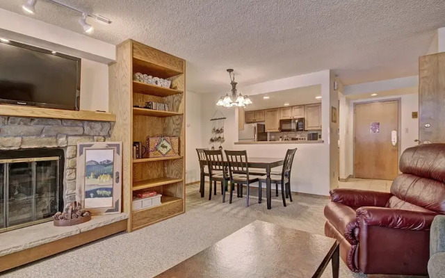 Vs643s Village Square Condo