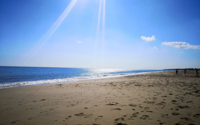 Sea Breeze Holiday Chalet, Convenient for Beach