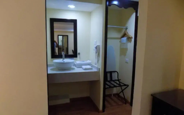 Hotel Madan Cardenas