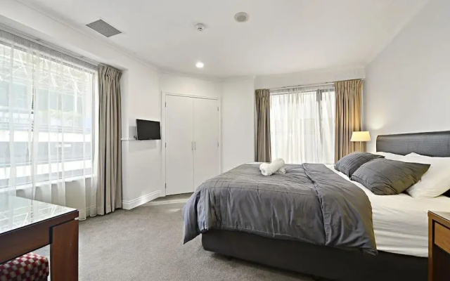 Apartment on Queen Street
