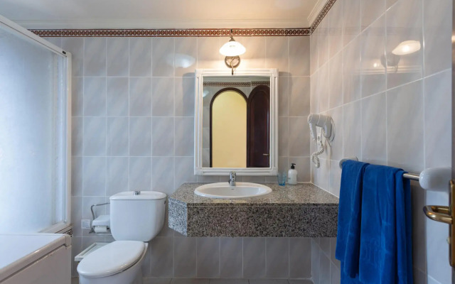 Altamar  52 with balcony&pool By CanariasGetaway