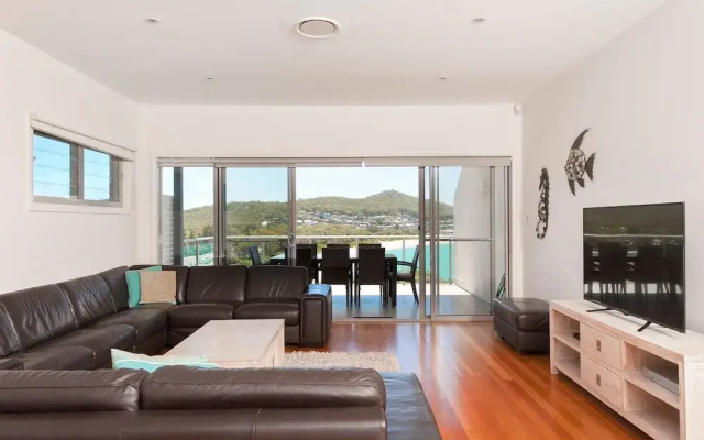 Casa al Mare at Fingal Bay