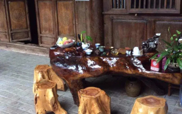 Lijiang Nalan Inn