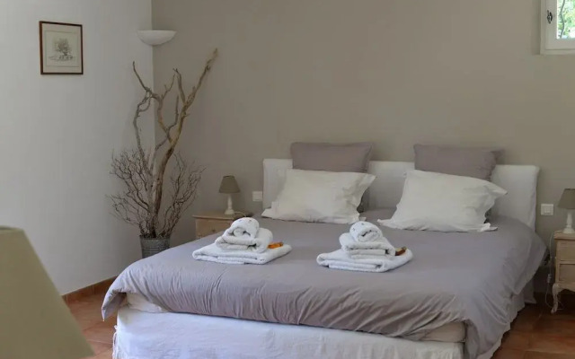 La Bastide De L'aube Chambre d hôtes