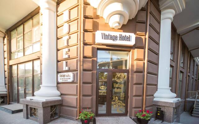 Vintage Hotel on French Boulevard вид на фасад