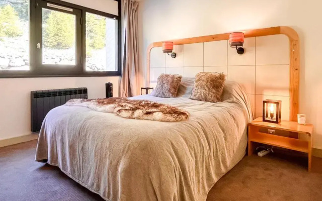 Large 2-Bedroom Apartment, Centre of Flaine Foret